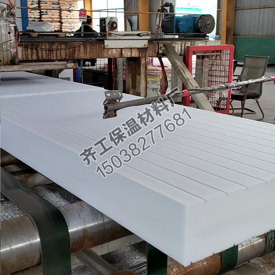 擠塑板和巖棉板哪個保溫效果好？